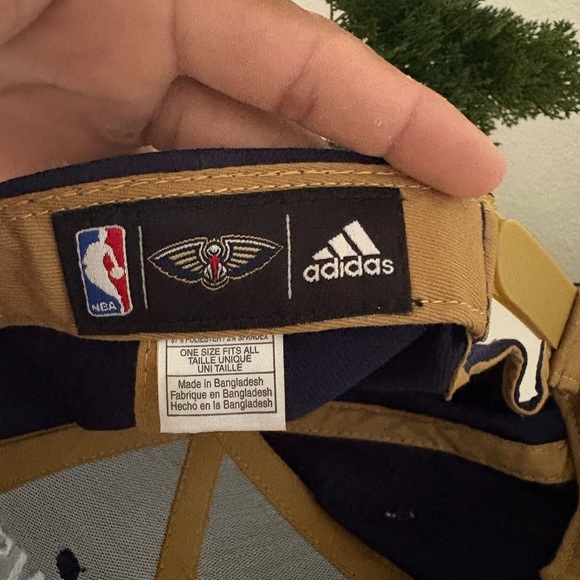 New Era New Orleans Basketball Cap - Navy and Gold - Picture 3 of 4